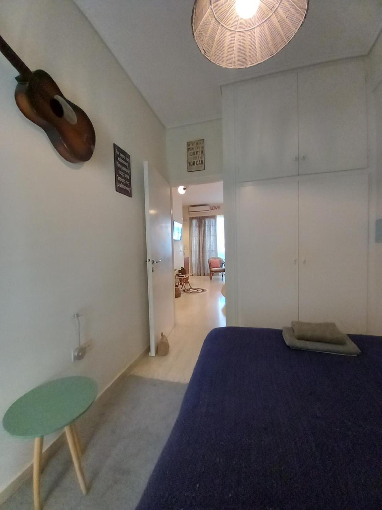 Evie'S Apartment Каламата Екстериор снимка