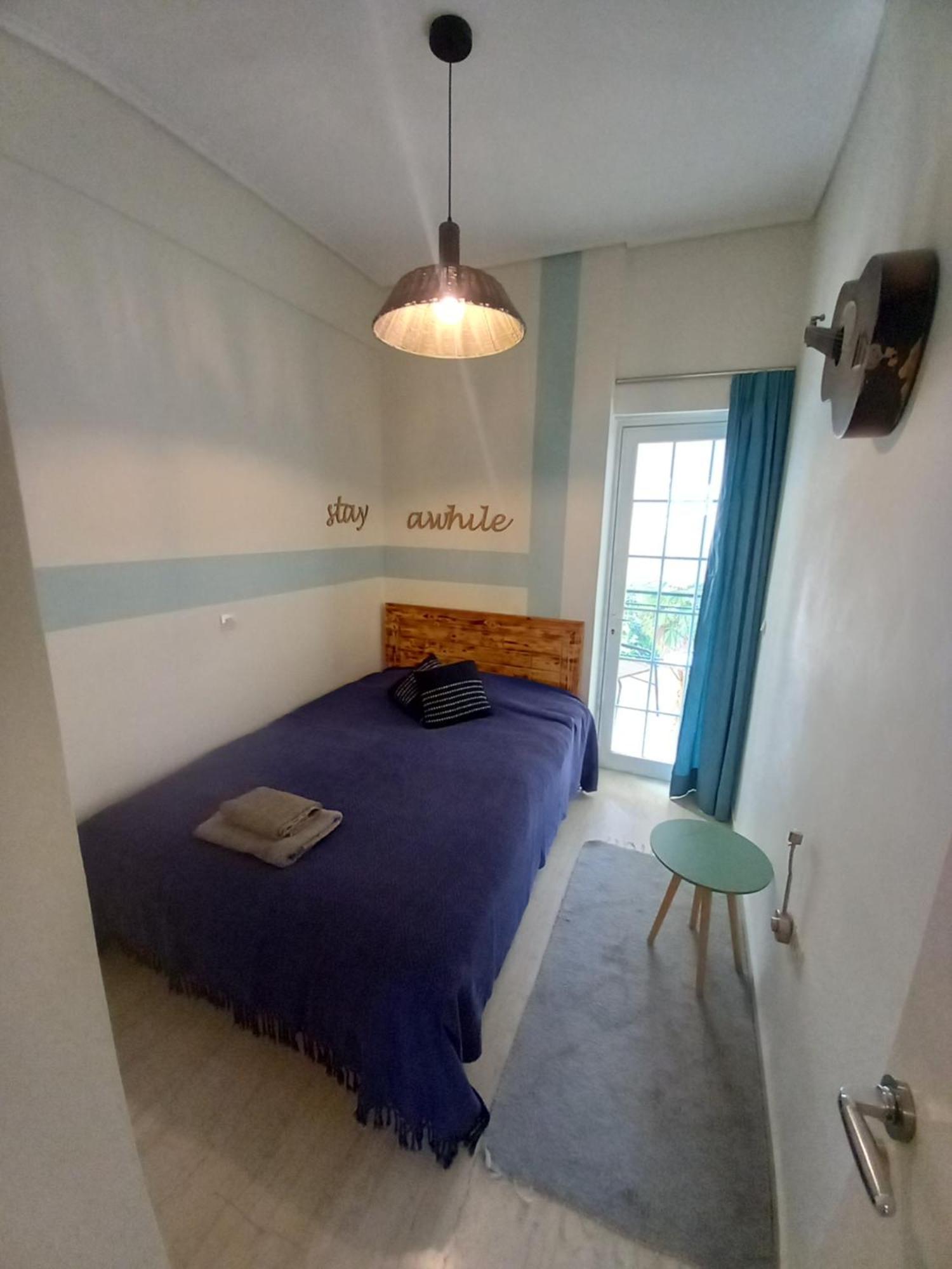 Evie'S Apartment Каламата Екстериор снимка