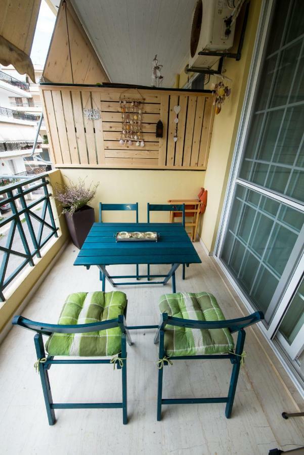 Evie'S Apartment Каламата Екстериор снимка
