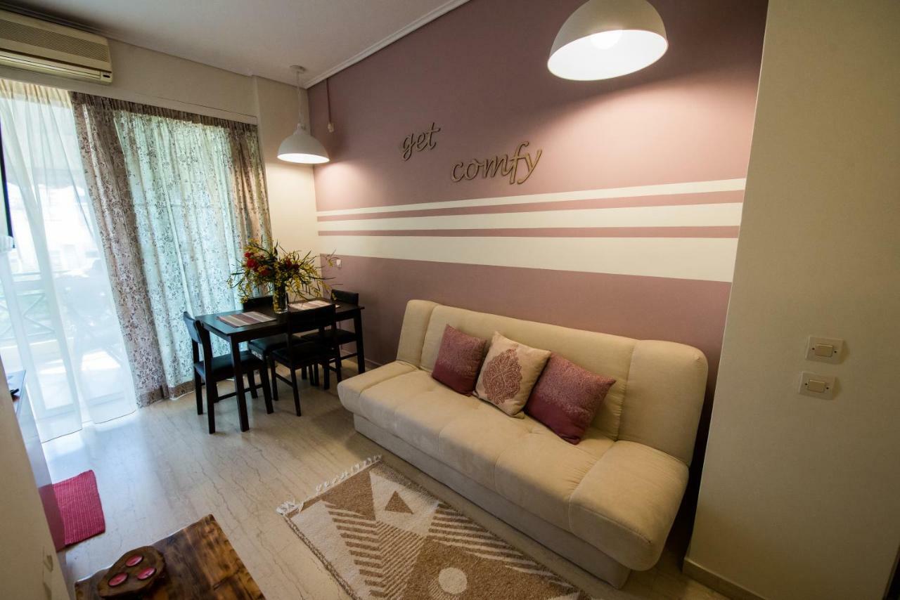 Evie'S Apartment Каламата Екстериор снимка